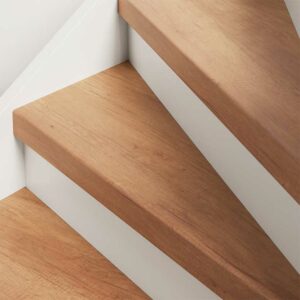 Stairmaker trap decor - Warm Oak met wit stootbord